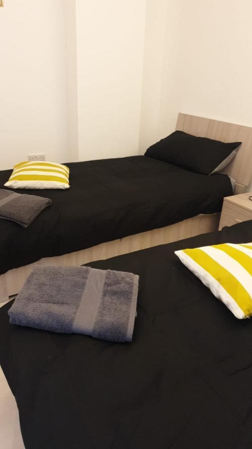 Flat 3 Blue Waves Apartment St. Paul's Bay Bagian luar foto