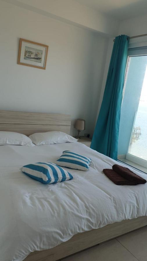 Flat 3 Blue Waves Apartment St. Paul's Bay Bagian luar foto